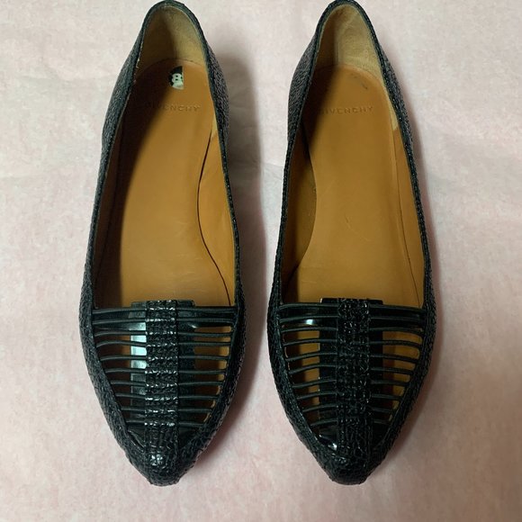 Givenchy Shoes - Givenchy Leather  Black Flats